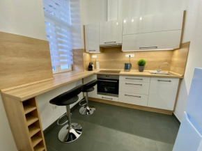 Sasfeszek Apartman (Teljes lakás)